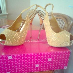 Shoedazzle heels